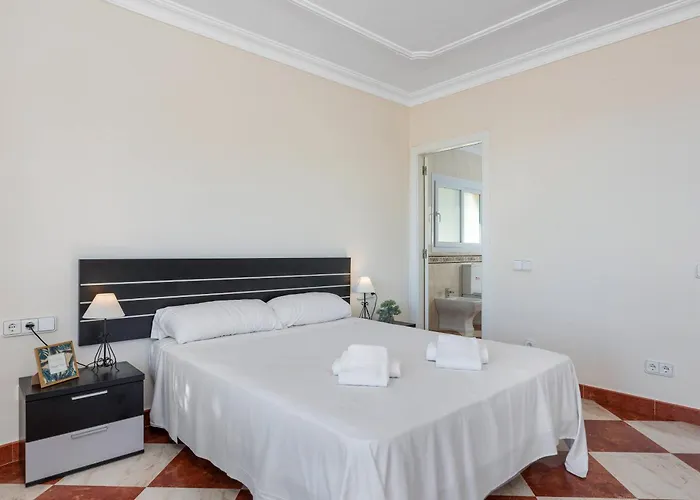 Ros - Plusholidays 빌라