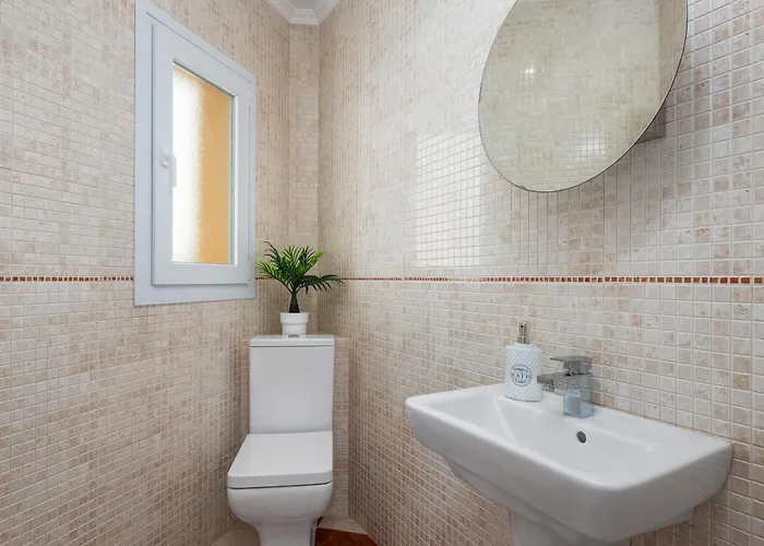 Ros - Plusholidays 빌라