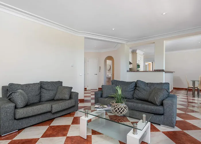 Ros - Plusholidays * 칼페